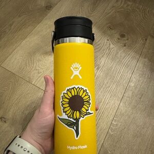 Yellow Hydro Flask 20 ounce with Sunflower Sticker & sip top